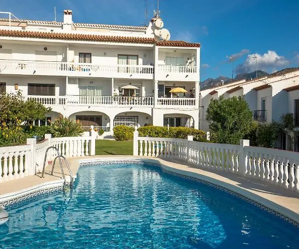 Hacienda 26 Menyber * Нерха